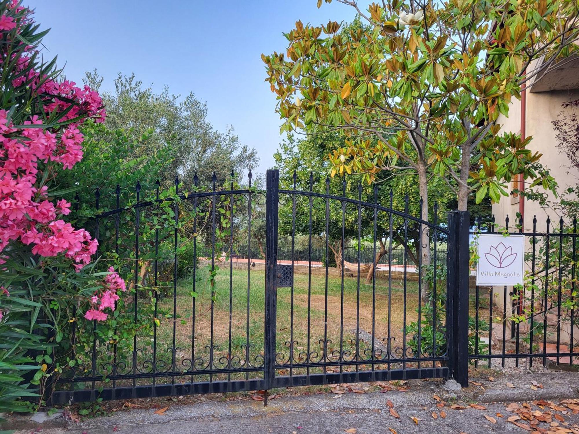 Villa Magnolia Litochoro Exterior photo